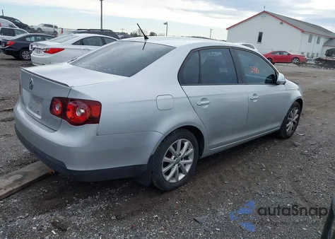 2010 Volkswagen Jetta Limited Edition from USA, damaged, VIN 3VWRZ7AJ4AM130226